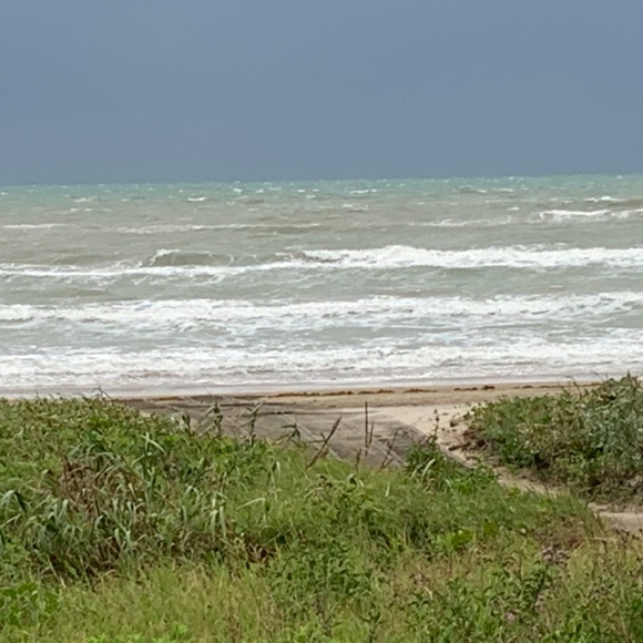 Meet your Posher, Rebecca - Picture 2 of 2